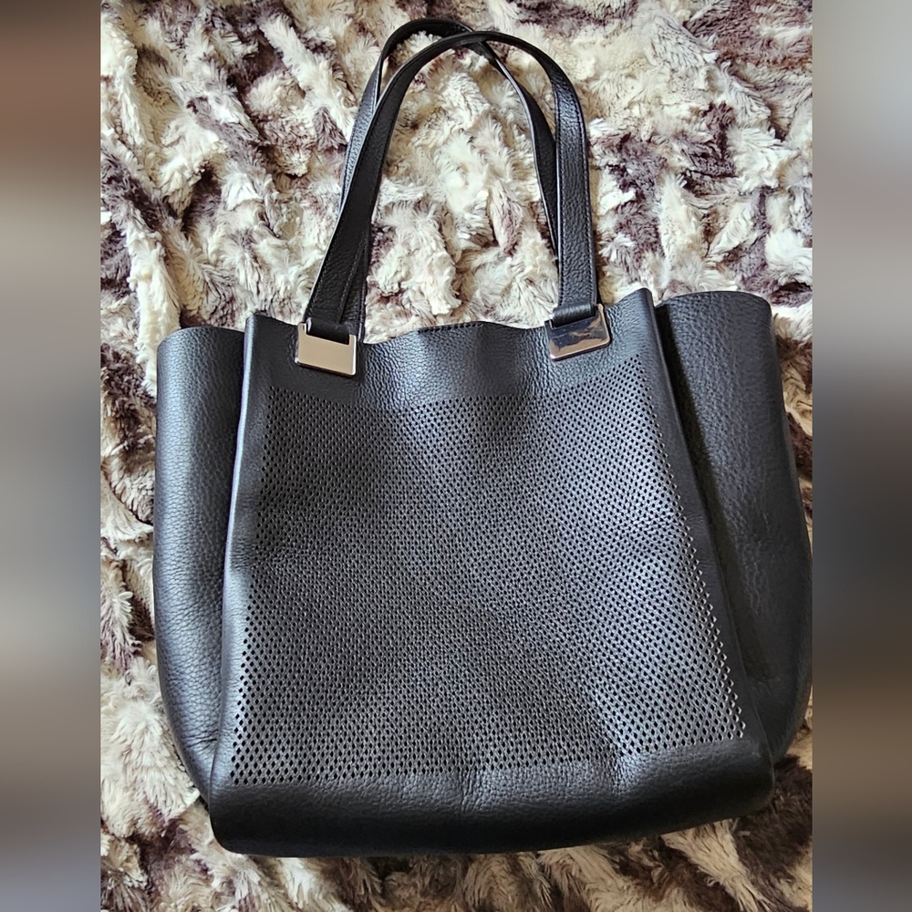 Vince Camuto